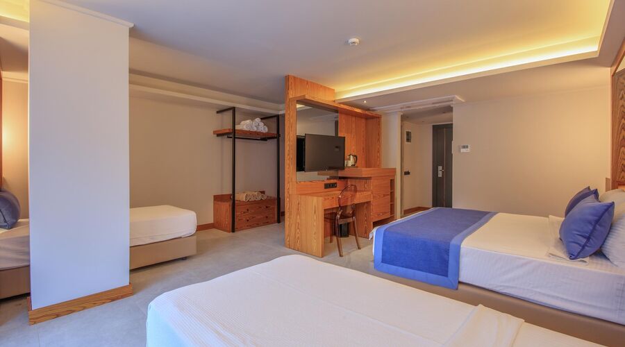 Orka World Hotel 4*