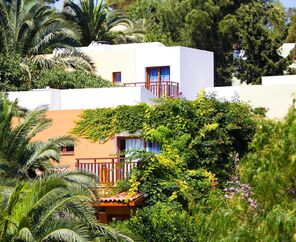 Pine Bay Holiday Resort 5*
