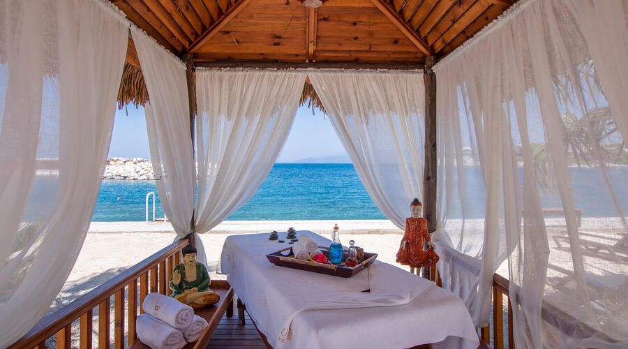 Pine Bay Holiday Resort 5*