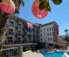 Astoria Life Hotel 3*