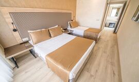 Point Beach 4* Tours